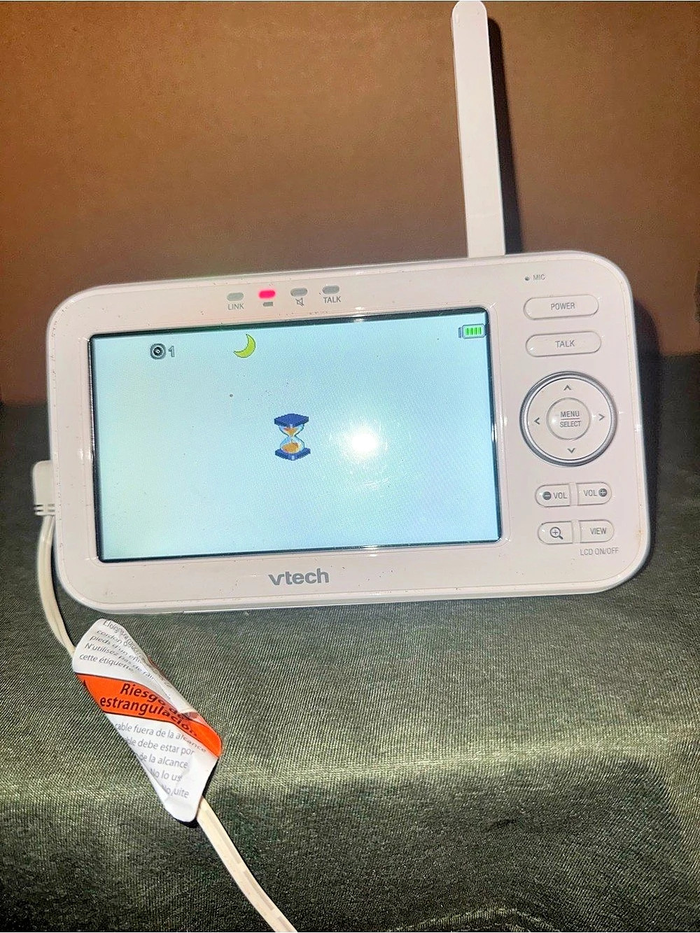 VTech VM5251 bu Digital Video Baby Monitor White & Black